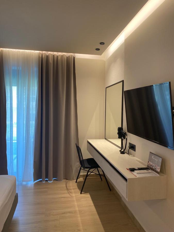 Barbie Hotel Apartments Ялиссос Экстерьер фото
